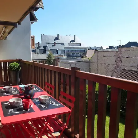 アパート Baccara By Interhome